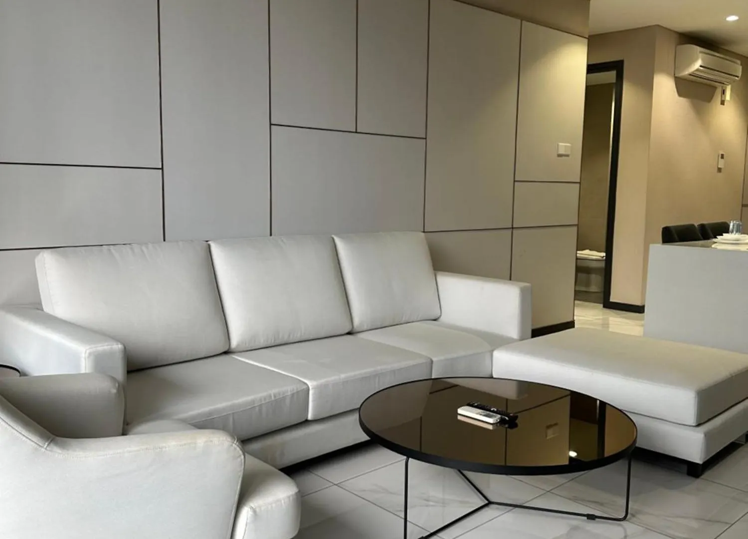 Astra Klcc Suites By Rt 쿠알라룸푸르 0*,